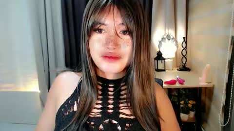 Snapshot of morenaaries12 chatting on October 10, 2025, 10:14 am MIA online show from October 10, 2025, 10:14 am