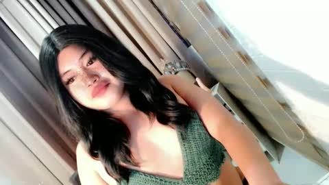 Snapshot of morenaaries12 chatting on December 16, 2025, 3:50 pm MIA online show from December 16, 2025, 3:50 pm