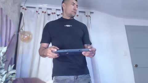 Snapshot of morganandmegan chatting on September 13, 2025, 11:21 am MORGAN AND MEGAN online show from September 13, 2025, 11:21 am