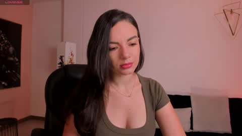 Snapshot of morganhicks chatting on May 16, 2026, 11:42 am Morgan Hicks online show from May 16, 2026, 11:42 am