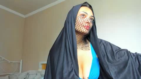 Snapshot of moroccan_diamond_ chatting on June 19, 2026, 8:51 am Medina online show from June 19, 2026, 8:51 am