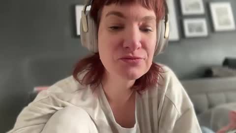 Mossy Mommy online show from February 14, 2025, 5:03 pm