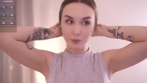 Snapshot of motherlode_ chatting on November 24, 2025, 6:40 pm MIRA online show from November 24, 2025, 6:40 pm