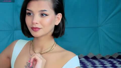 Snapshot of moto_ponchik chatting on May 30, 2026, 7:49 am Kris online show from May 30, 2026, 7:49 am