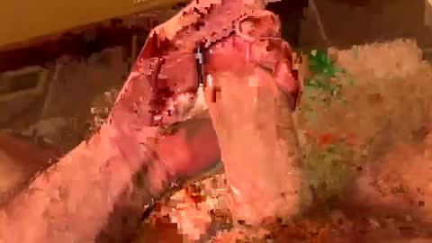 Snapshot of motomo12 chatting on December 22, 2024, 3:55 am Henry online show from December 22, 2024, 3:55 am