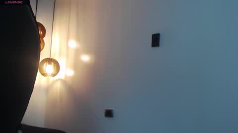 Snapshot of mou_fly chatting on November 11, 2025, 3:01 pm Mou Fly online show from November 11, 2025, 3:01 pm