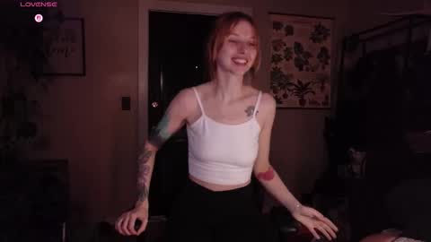 Snapshot of mousiegirl chatting on November 14, 2025, 12:31 am Mousie online show from November 14, 2025, 12:31 am