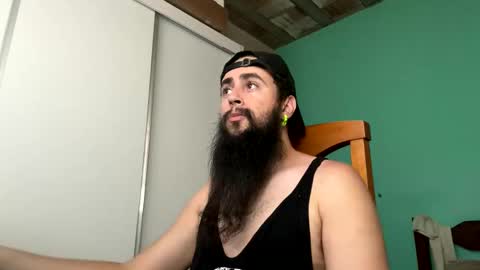 Snapshot of mouthonnipples chatting on February 17, 2025, 7:10 pm BeardBator online show from February 17, 2025, 7:10 pm