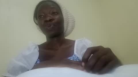 Snapshot of mouthymiss chatting on October 9, 2025, 4:16 pm Mouthymiss online show from October 9, 2025, 4:16 pm