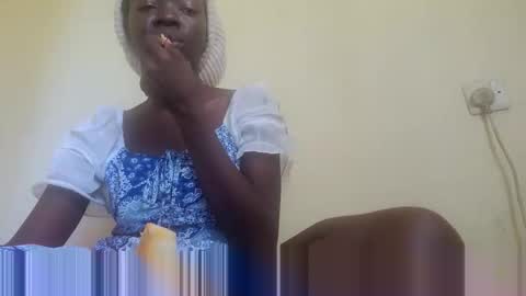 Snapshot of mouthymiss chatting on October 10, 2025, 8:57 am Mouthymiss online show from October 10, 2025, 8:57 am