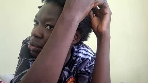 Snapshot of mouthymiss chatting on November 11, 2025, 7:08 am Mouthymiss online show from November 11, 2025, 7:08 am