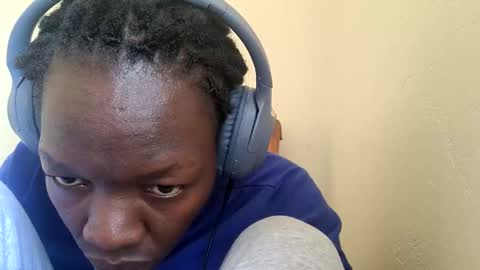 Snapshot of mouthymiss chatting on November 14, 2025, 8:57 am Mouthymiss online show from November 14, 2025, 8:57 am