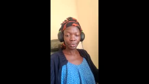 Snapshot of mouthymiss chatting on December 18, 2025, 7:03 am Mouthymiss online show from December 18, 2025, 7:03 am