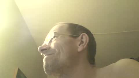 Snapshot of moviem1978 chatting on February 2, 2025, 5:15 pm Frederik online show from February 2, 2025, 5:15 pm