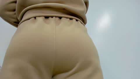 Snapshot of moxa_hot chatting on December 30, 2024, 1:58 pm moxa hot online show from December 30, 2024, 1:58 pm