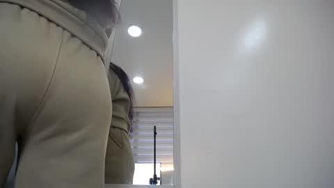 Snapshot of moxa_hot chatting on January 22, 2025, 2:14 pm moxa hot online show from January 22, 2025, 2:14 pm