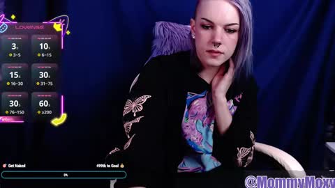 Snapshot of moxynverve chatting on November 16, 2025, 6:57 pm Moxy online show from November 16, 2025, 6:57 pm