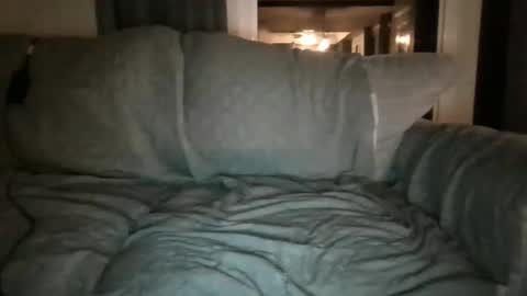 Snapshot of mr1bucket chatting on October 15, 2025, 12:44 am mr1bucket online show from October 15, 2025, 12:44 am