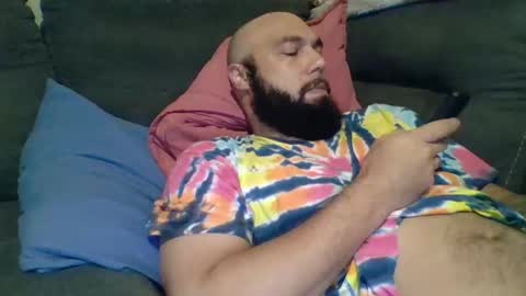 Snapshot of mr8plus chatting on November 8, 2025, 9:35 pm Mr8 online show from November 8, 2025, 9:35 pm