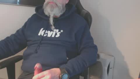 Snapshot of mr_boombastic2021 chatting on March 8, 2025, 11:27 am mr_boombastic2021 online show from March 8, 2025, 11:27 am