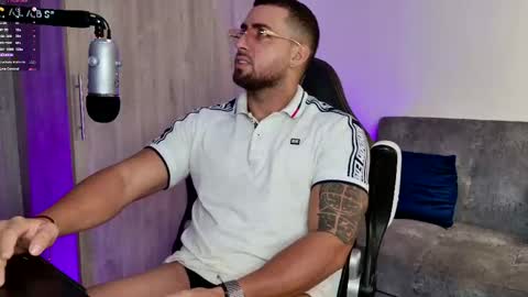 David online show from February 26, 2025, 2:14 pm