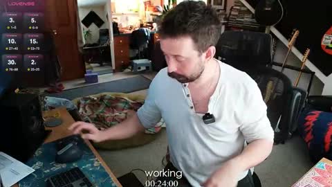 ninko online show from February 6, 2025, 3:31 pm