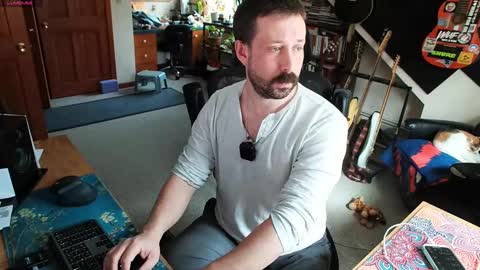 ninko online show from March 4, 2025, 3:48 pm