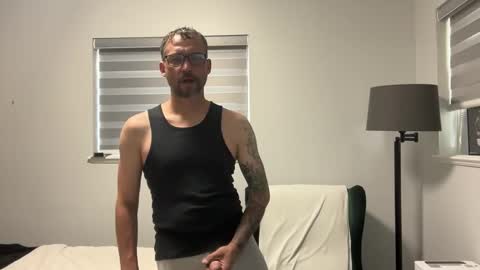 Snapshot of mr_halfling chatting on June 10, 2026, 12:33 am mr_halfling online show from June 10, 2026, 12:33 am