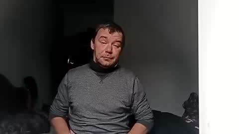 mr_i_ online show from February 2, 2025, 8:24 am