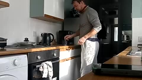 mr_i_ online show from February 18, 2025, 11:44 am