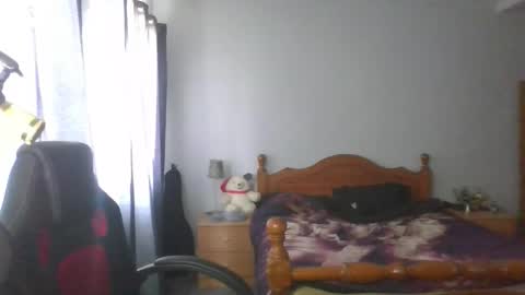 mr_i_ online show from September 29, 2025, 9:36 am