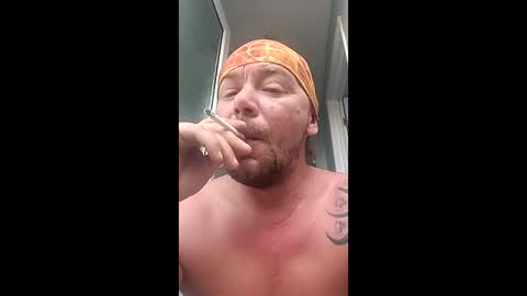 mr_i_ online show from May 25, 2026, 7:47 am