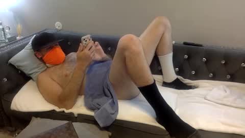 Snapshot of mr_little_1 chatting on May 14, 2026, 10:44 am property of ....... online show from May 14, 2026, 10:44 am