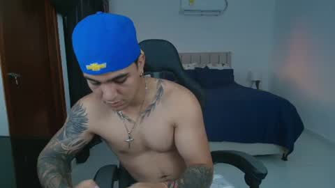 Snapshot of mr_maximo chatting on June 10, 2026, 11:03 pm mr_maximo online show from June 10, 2026, 11:03 pm