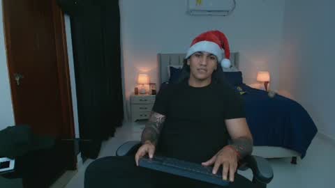 Snapshot of mr_maximo chatting on June 11, 2026, 2:22 am mr_maximo online show from June 11, 2026, 2:22 am