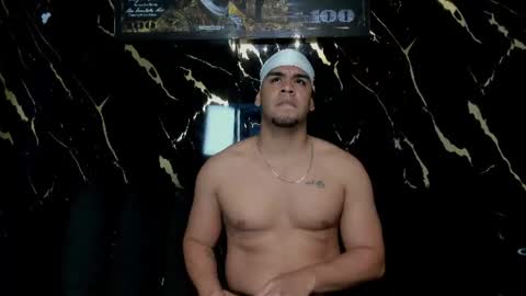 Snapshot of mr_maximo chatting on June 15, 2026, 5:09 am mr_maximo online show from June 15, 2026, 5:09 am