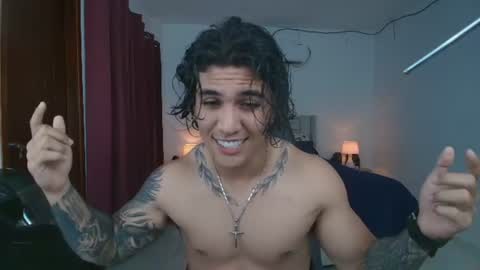 mr_maximo online show from June 24, 2026, 2:32 am
