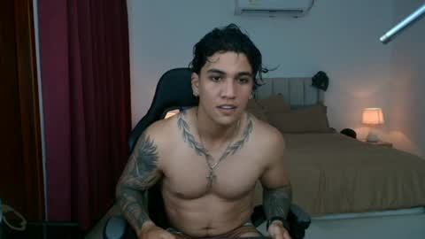 mr_maximo online show from July 5, 2026, 3:45 am