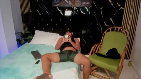 mr_maximo online show from July 8, 2026, 4:50 am