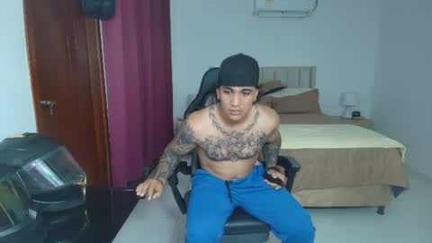 mr_maximo online show from July 21, 2026, 3:09 am