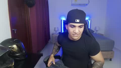 mr_maximo online show from August 1, 2026, 3:50 am