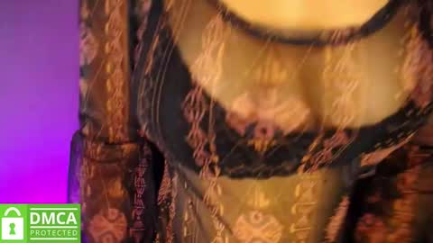 Snapshot of mr_mrscurie chatting on January 12, 2025, 2:24 am Mr Mrs Curie online show from January 12, 2025, 2:24 am