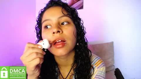 Snapshot of mr_mrscurie chatting on February 7, 2025, 9:48 pm Mr Mrs Curie online show from February 7, 2025, 9:48 pm