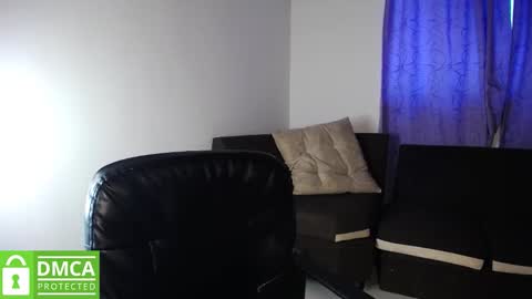 Snapshot of mr_mrscurie chatting on November 22, 2025, 5:34 pm Mr Mrs Curie online show from November 22, 2025, 5:34 pm