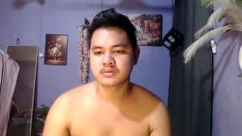 Snapshot of mr_olivercummerx chatting on April 12, 2026, 1:54 am mr_olivercummerx online show from April 12, 2026, 1:54 am