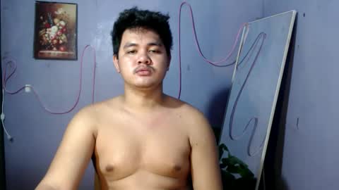 Snapshot of mr_olivercummerx chatting on May 10, 2026, 6:02 pm mr_olivercummerx online show from May 10, 2026, 6:02 pm