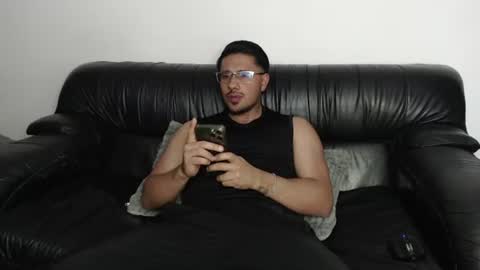 Snapshot of mr_real_aaron chatting on July 20, 2026, 8:17 am AARON online show from July 20, 2026, 8:17 am