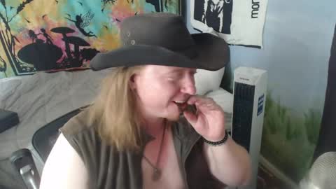 mr_strawberry online show from May 26, 2026, 3:08 pm