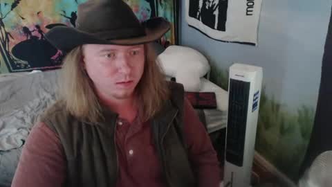 mr_strawberry online show from May 27, 2026, 10:18 pm