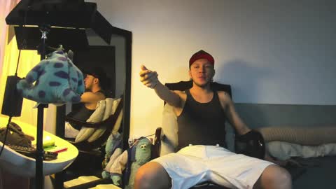 Snapshot of mrandrey23 chatting on September 29, 2025, 1:49 pm mrandrey23 online show from September 29, 2025, 1:49 pm